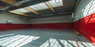 Turnhalle im geschlossenen Vollzug