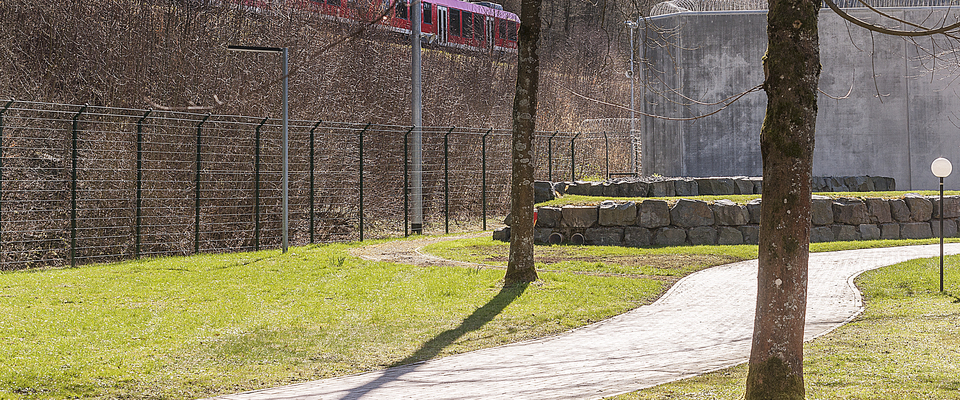 Weg im offenen Vollzug